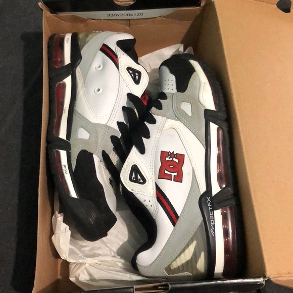 dc versaflex size 12